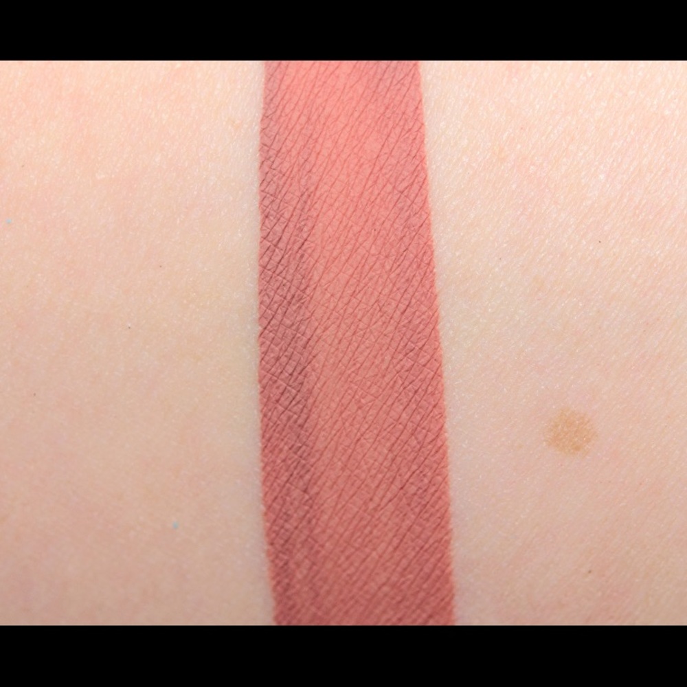 ππKat Von D - Muneca Liquid Lipstick! ππ - Picture 3 of 8