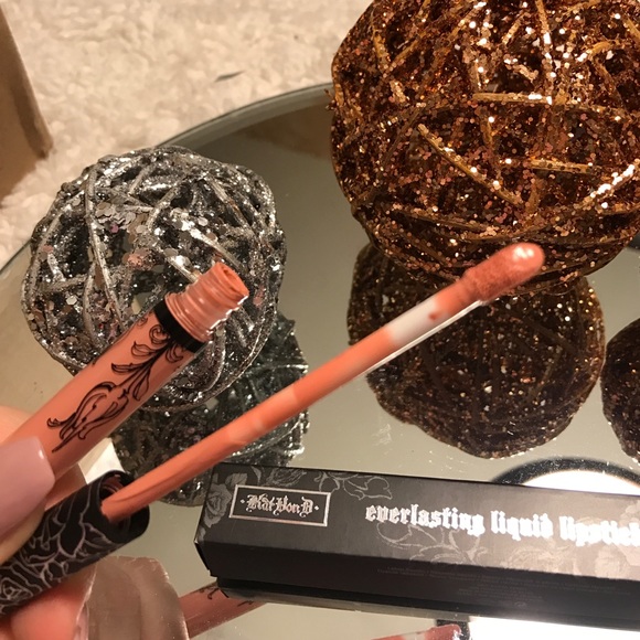 💋🌟Kat Von D - Muneca Liquid Lipstick! 🌟💋 - Picture 8 of 8