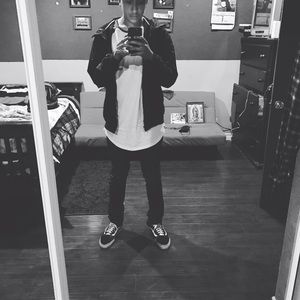 Meet your Posher, Jonathan