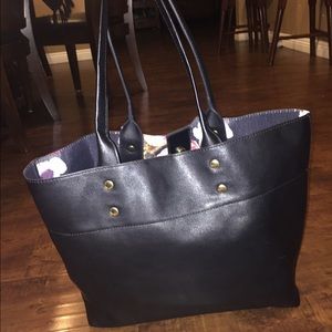 Merona tote barely used!! NWOT