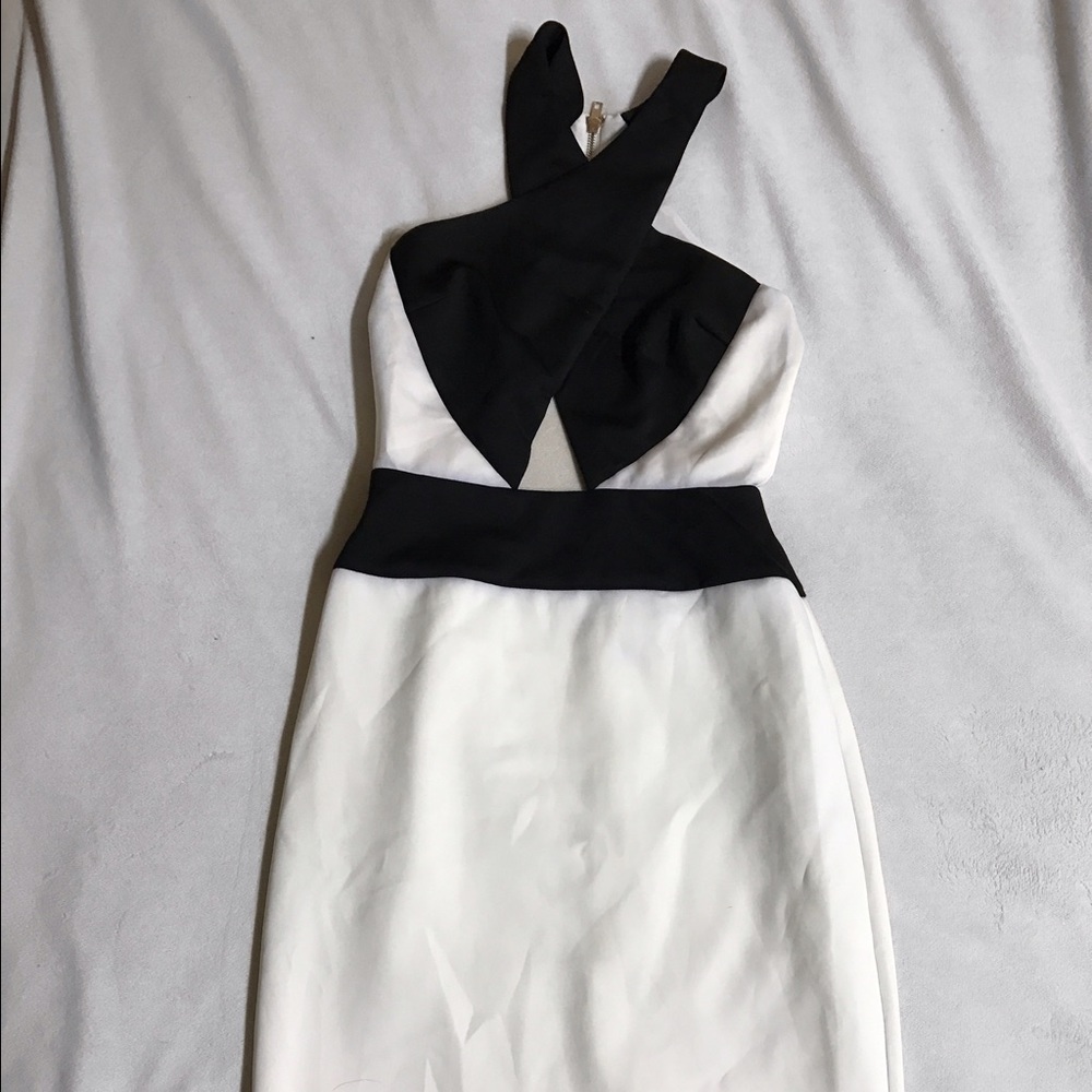 ✨ Buy 3 for $25 ✨NWT! Black/ White Midi Dress