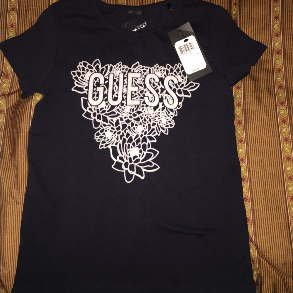 Guess tshirt girls