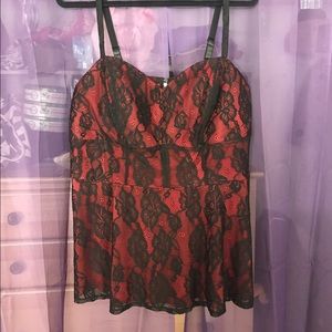 🎀Sexy Torrid Red Lace Tank🎀