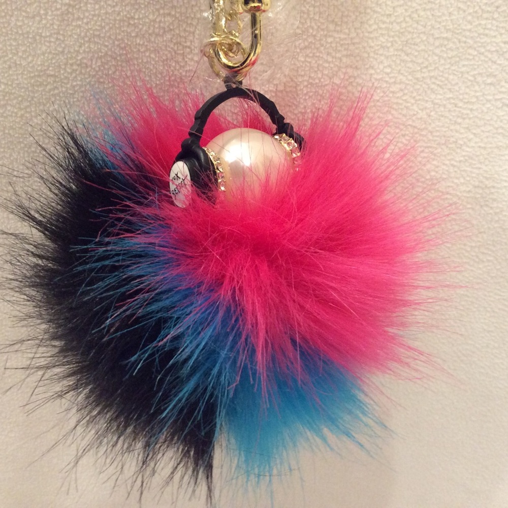 💥LAST ONE💥 keychain/purse charm