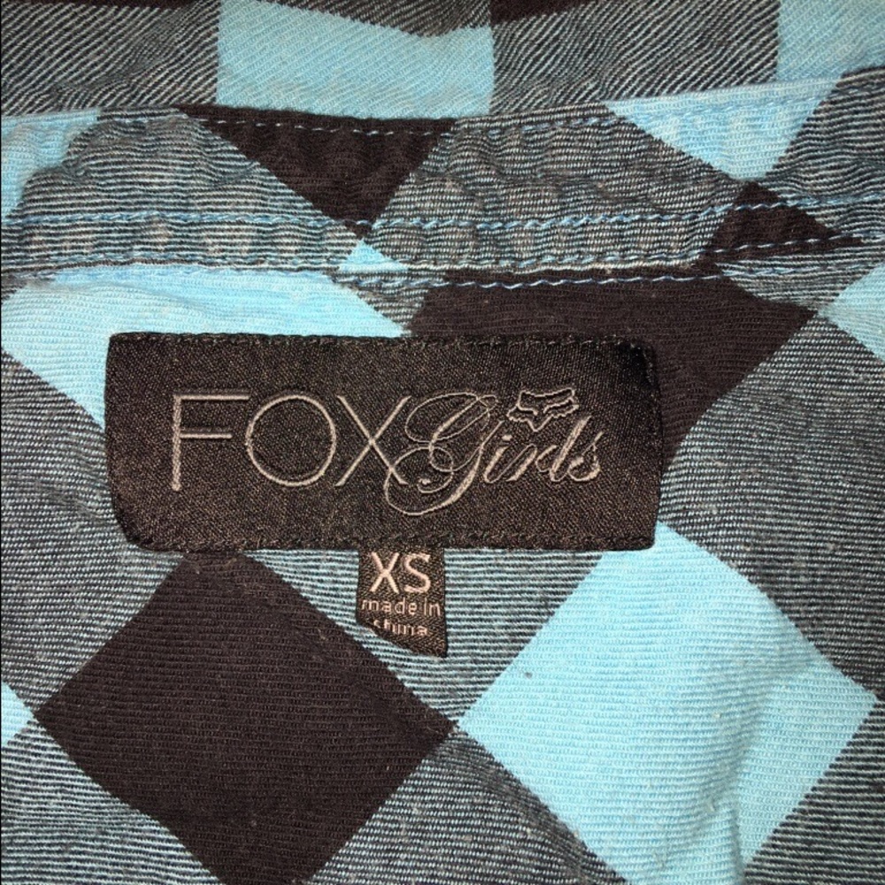 Button up - Picture 2 of 2