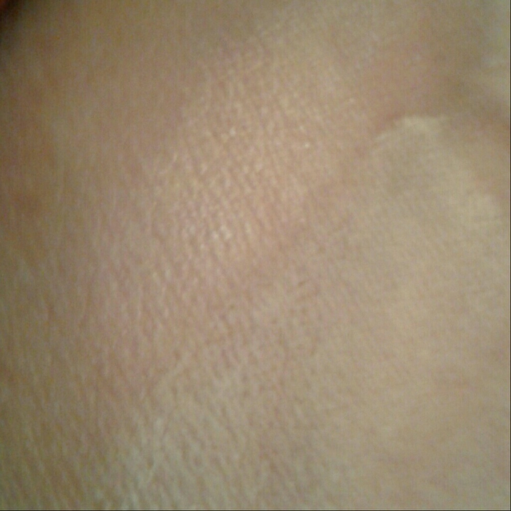 TONI R. FACE POWDER.NOT FOR SALE - Picture 5 of 5