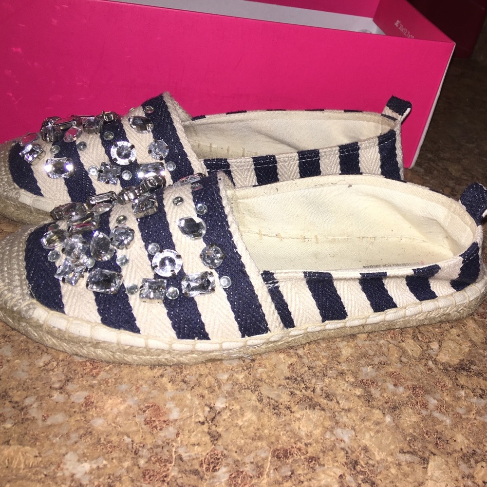 Styling flats - Picture 2 of 4