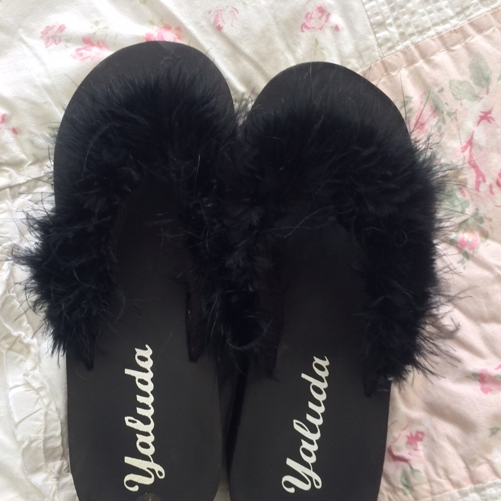 fuzzy platform flip flops