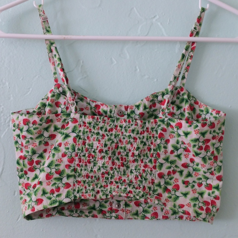 strawberry crop top - Picture 2 of 3