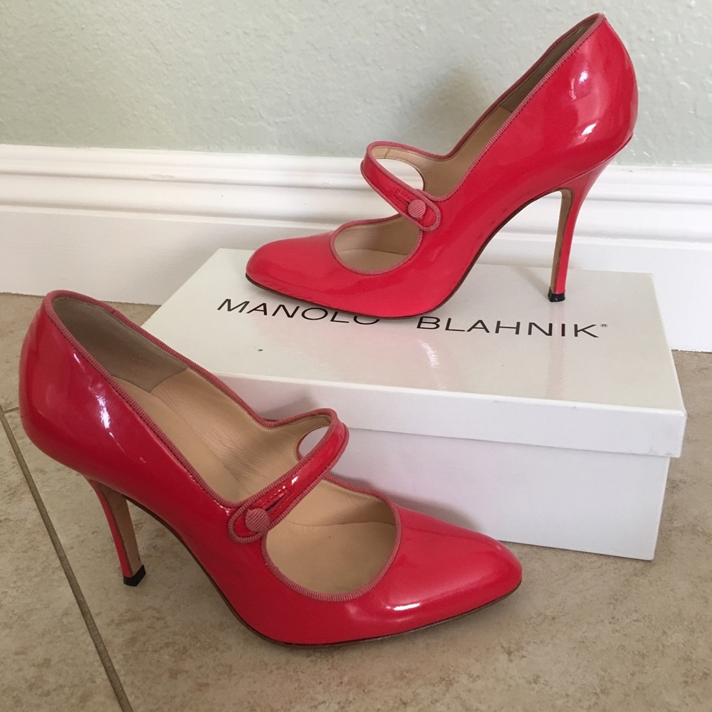 Manolo Blahnik Mary Jane campisi pumps
