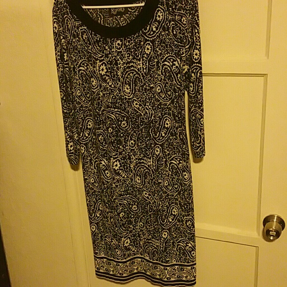 Black and white print dress - Picture 2 of 3
