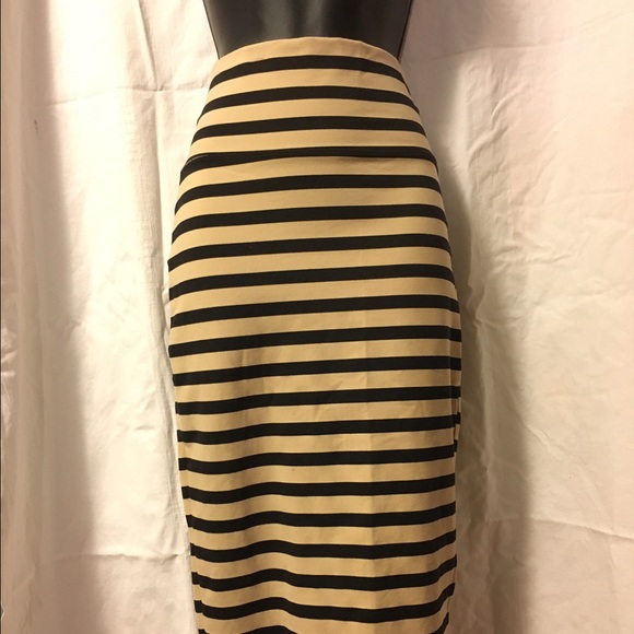 🥂BEBE🥂High-waisted pencil skirt. NWT - Picture 3 of 4