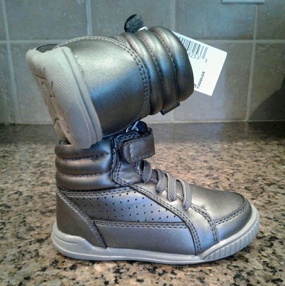 🎉HP🎉NEW CHILDREN PLACE GUNMETAL HI TOP SNEAKERS