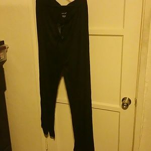 Harve Bernard black sleep set