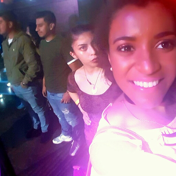 Meet your Posher,  Krys! - Picture 2 of 3