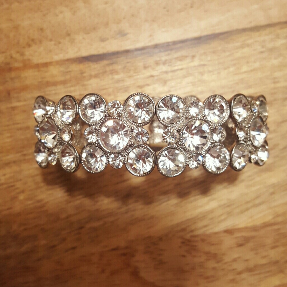 Jeweled bracelet