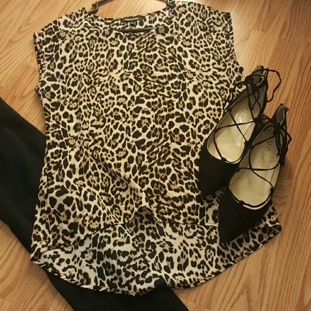 Cheetah print short sleeved shirt