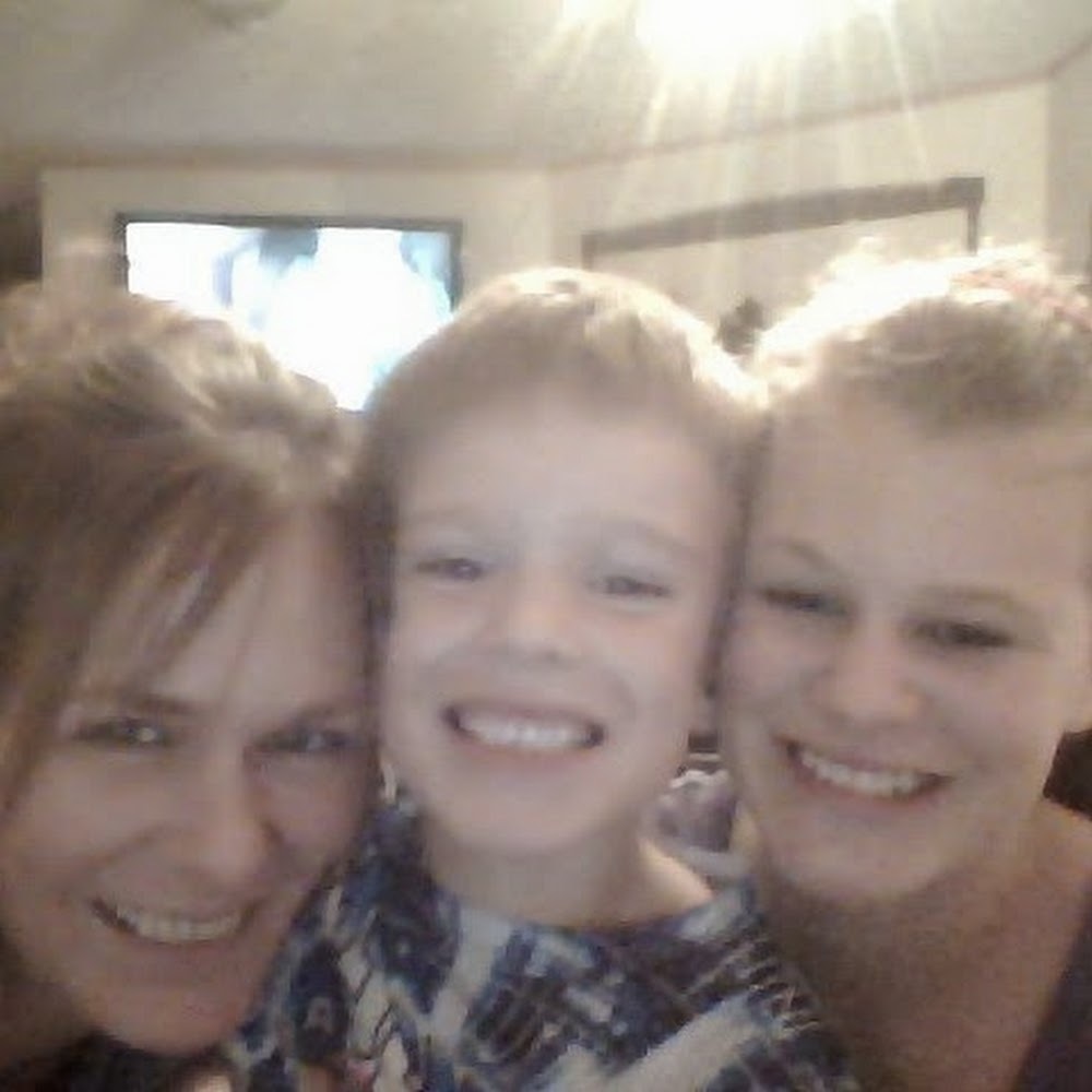 Meet your Posher, Adria