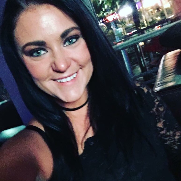 Meet your Posher, Lynda - Picture 5 of 8