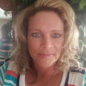 Meet your Posher, Renada