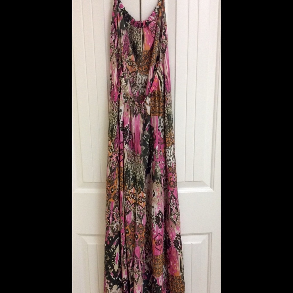 Elan abstract print halter/low back maxi dress