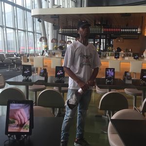 Meet your Posher, Dejuan