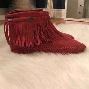 Minnetonka Style Hot Pink Fringe Booties