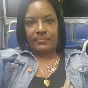 Meet your Posher, Evelyn