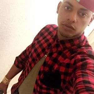 Meet your Posher, Carlos