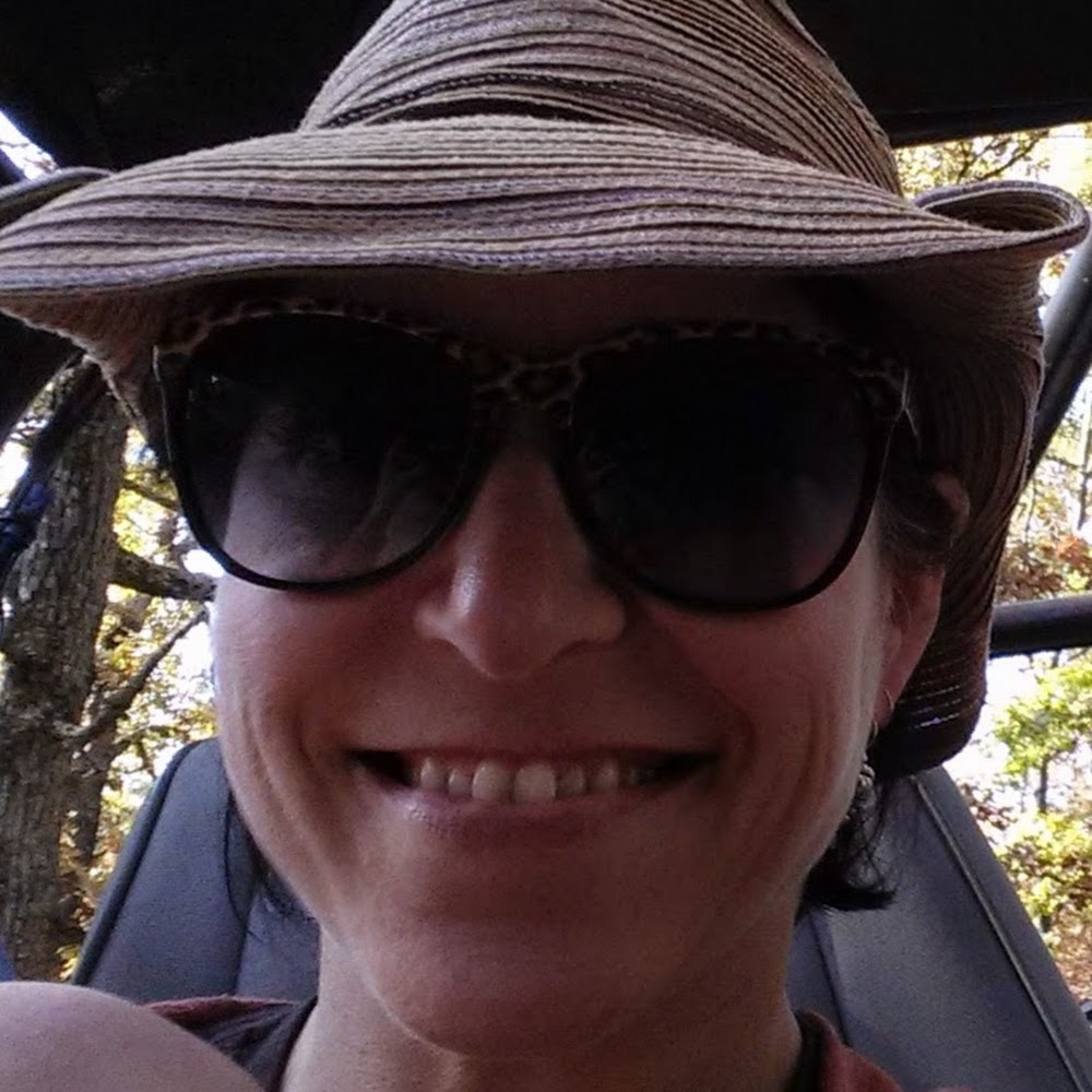 Meet your Posher, Melissa