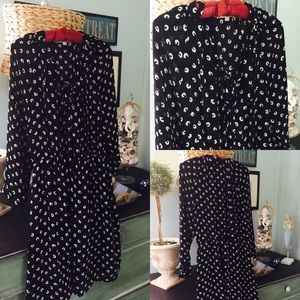 Ann Taylor LOFT Black w/white swirl dress. EUC