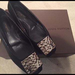 Louis Vuitton flats w/ original box!