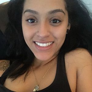 Meet your Posher, Daniella