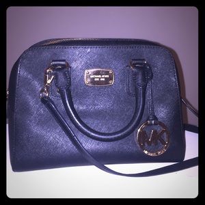 🚨New Item🚨Small Black Michael Kors Satchel