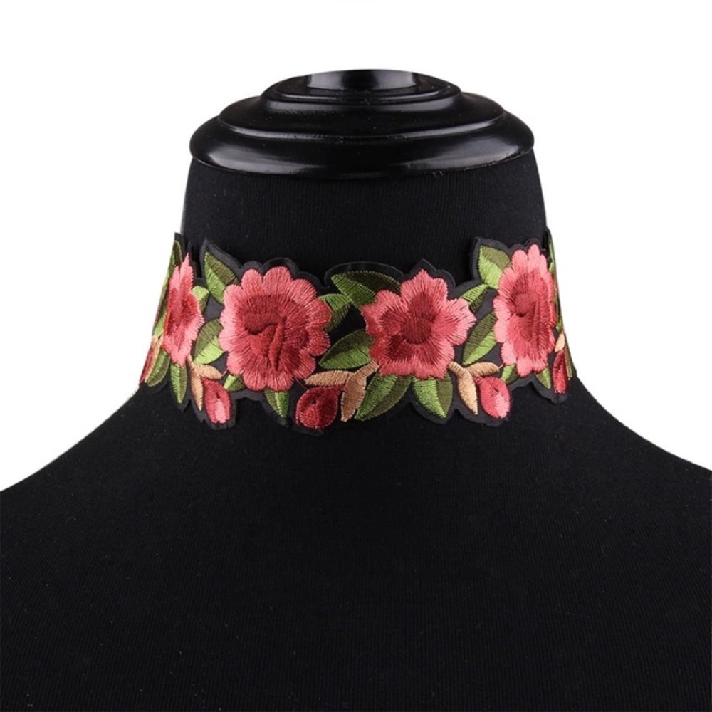 🌸 "Vintage Floral" Choker - Picture 4 of 6