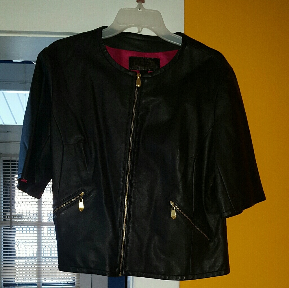 Ladies Black Leather short sleeve jacket