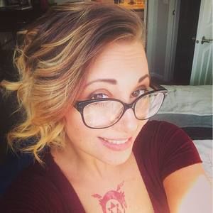 Meet your Posher, Emilie