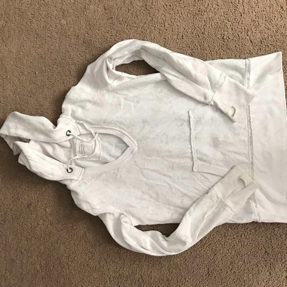 Maurice's sweatshirt