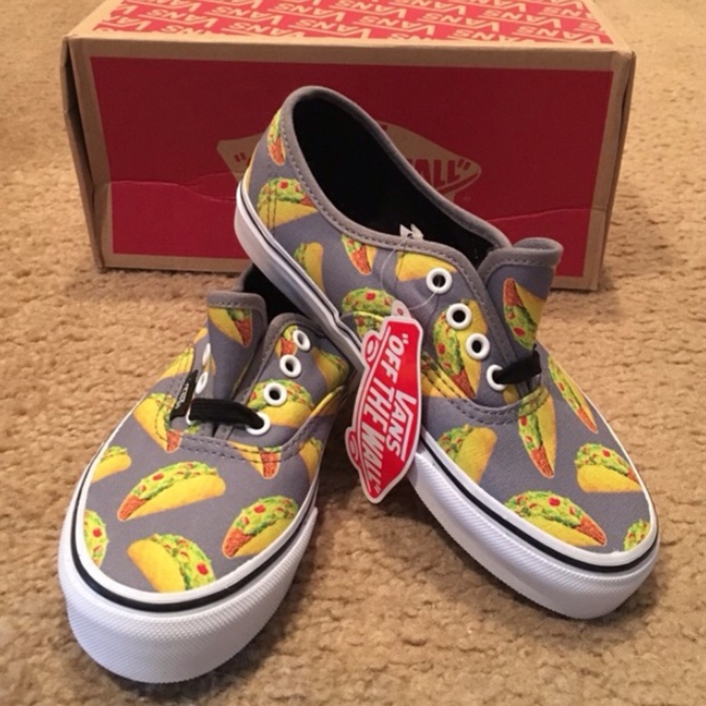ISO these in a size 7.