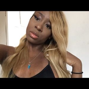 Meet your Posher, Jade