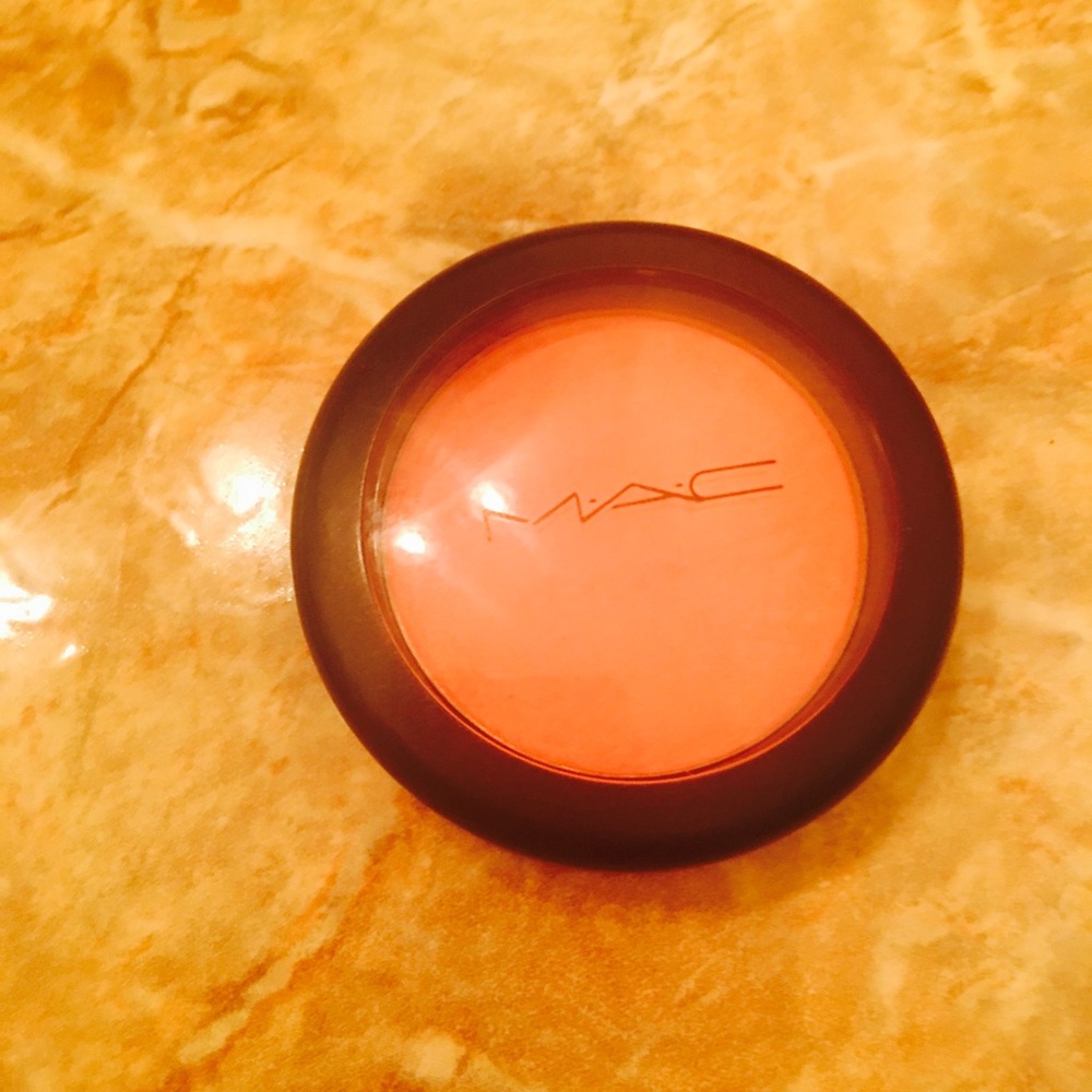 MAC make up blush  Modern Mandarin