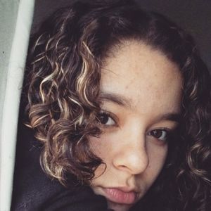 Meet your Posher, Adriana