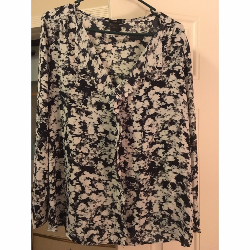 Ann Taylor Scallop Blouse