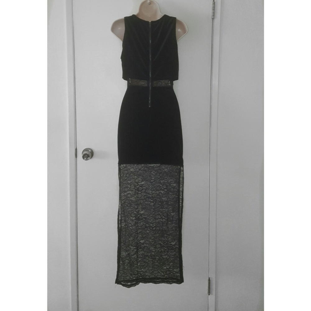 MINKPINK Velvet and Lace Maxi Dress - Picture 4 of 6