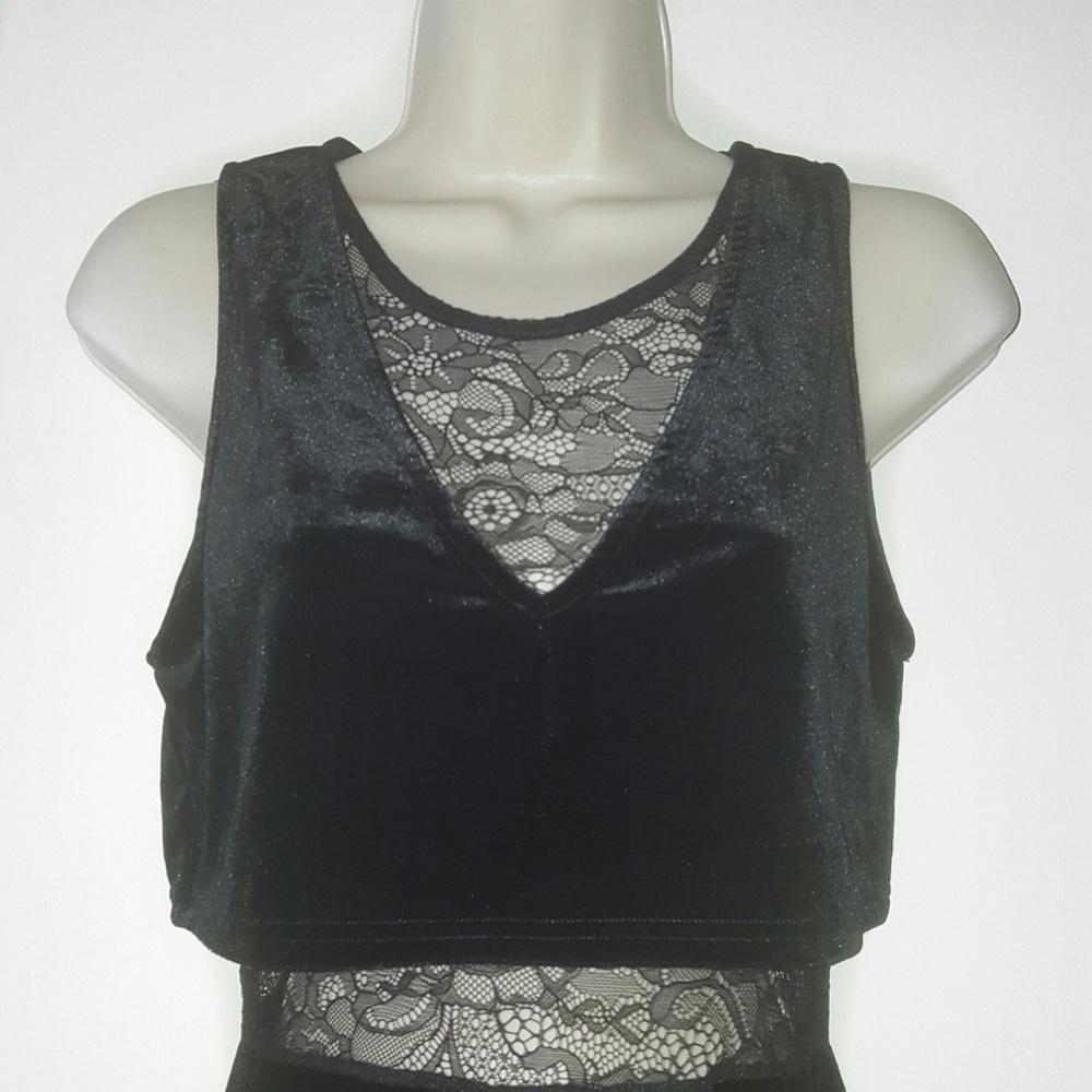 MINKPINK Velvet and Lace Maxi Dress - Picture 5 of 6