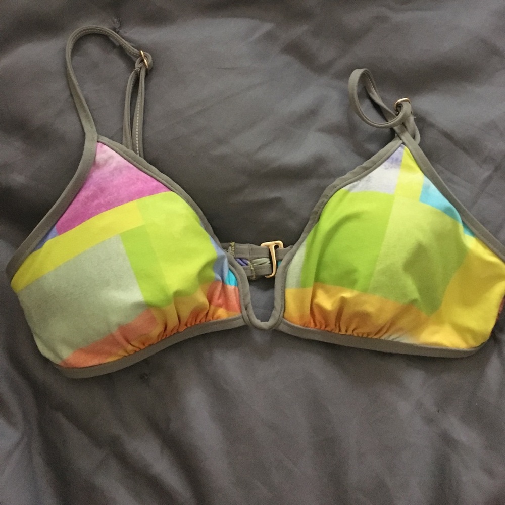 Geometric bikini top