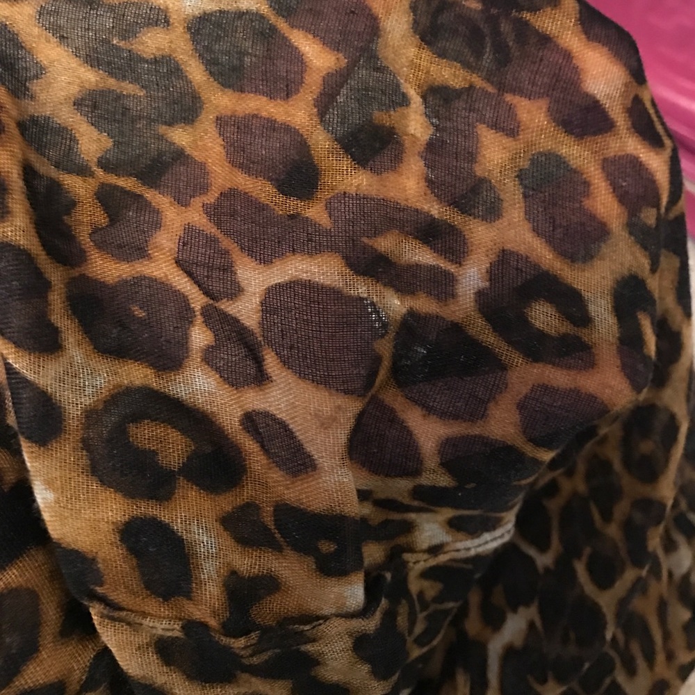 Leopard print Infinity Scarf EUC - Picture 3 of 3