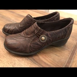 Clarks Artisan Aslyn Luck brown leather loafers