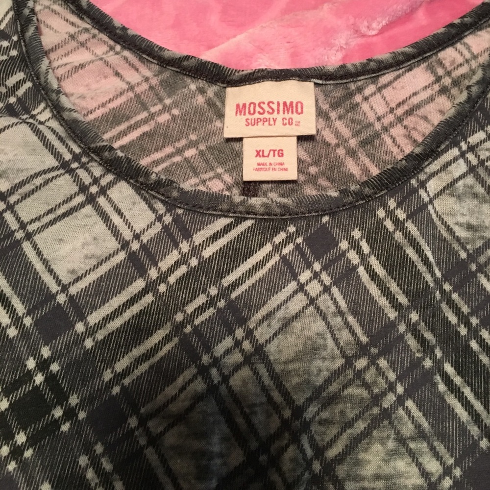 Mossimo Tank - Picture 3 of 3