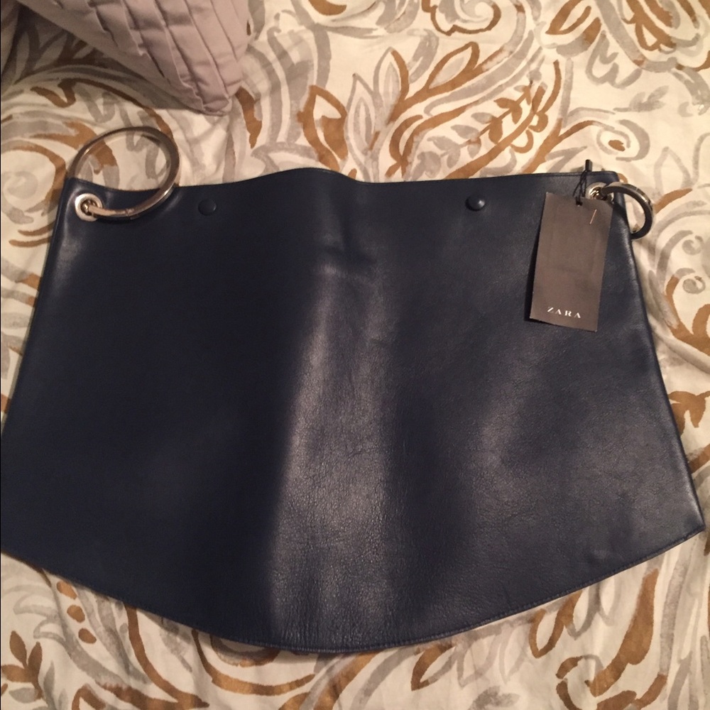 BNWT navy blue genuine leather Zara purse.